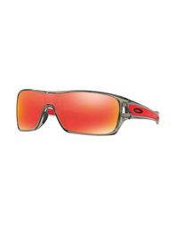 Солнечные очки Oakley