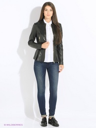 Куртки GUESS