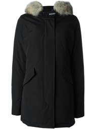 парка с меховой оторочкой Woolrich