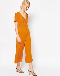Комбинезон на пуговицах с широкими штанинами ASOS - Золотой