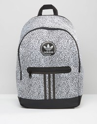 Черный рюкзак с принтом adidas Originals AY7837 - Черный