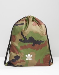 Рюкзак на шнурке с камуфляжным принтом adidas Originals AY7820