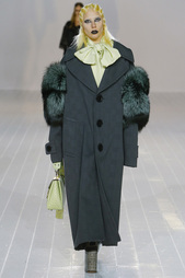 Пальто с мехом Marc Jacobs