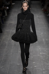 Платье со стеклярусом Valentino