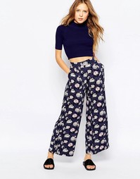 Брюки с широкими штанинами и цветочным принтом Ichi - Синяя тень