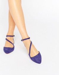 Остроносые туфли на плоской подошве с ремешками Carvela Maverick
