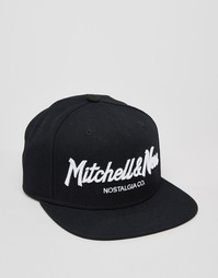 Бейсболка с логотипом Mitchell &amp; Ness - Черный