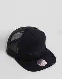 Однотонная бейсболка Mitchell &amp; Ness Trucker - Черный