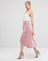 Бархатная юбка миди с запахом ASOS - Nude pink