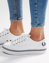 Белые парусиновые кроссовки‑слипоны на платформе Fred Perry Phoenix