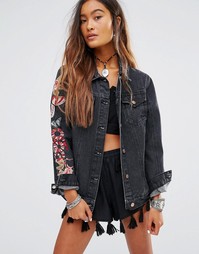 Джинсовая куртка с вышивкой Glamorous - Выбеленный черный