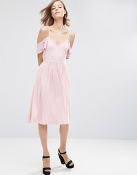 Приталенное платье миди с открытыми плечами ASOS - Телесный