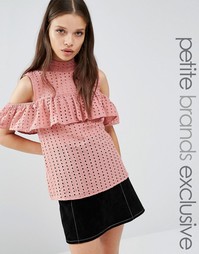 Блузка с открытыми плечами и оборками Fashion Union Petite Victor