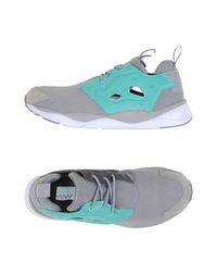 Низкие кеды и кроссовки Reebok