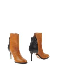 Полусапоги и высокие ботинки Maison Margiela 22