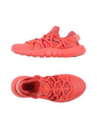 Низкие кеды и кроссовки Nike
