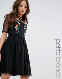 Короткое приталенное платье с вышивкой Glamorous Petite - Черный