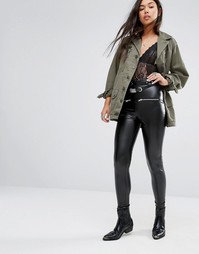 Джинсы с мокрым эффектом и молниями Boohoo - Черный