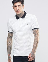 Белая футболка‑поло зауженного кроя в горошек Fred Perry