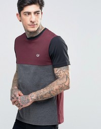 Футболка в стиле колор блок Fred Perry - Mahogany