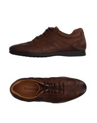 Низкие кеды и кроссовки Sebago