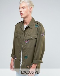 Рубашка навыпуск в стиле милитари с нашивками-бабочками Reclaimed Vintage - Зеленый