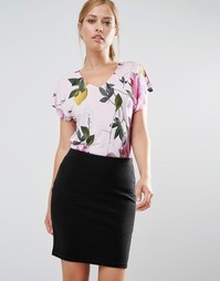 Футболка с принтом цитрусовых цветов Ted Baker Synthia - Мульти