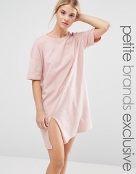Свободное платье‑футболка с разрезом One Day Petite - Розовый
