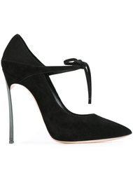 Черные туфли на шпильке  Casadei