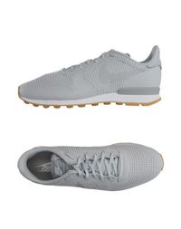Низкие кеды и кроссовки Nike