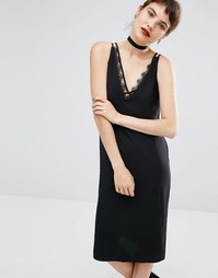 Черное платье с отделкой кружевом Miss Selfridge - Черный