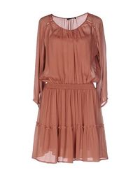 Короткое платье Soallure