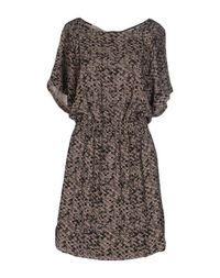 Короткое платье Sessun