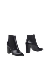 Полусапоги и высокие ботинки Casadei