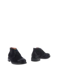 Полусапоги и высокие ботинки Santoni