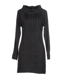 Короткое платье Space