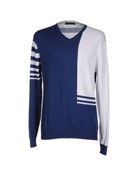 Свитер Vneck