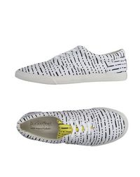 Низкие кеды и кроссовки Bucketfeet