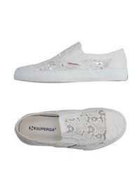 Низкие кеды и кроссовки Superga