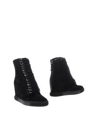 Полусапоги и высокие ботинки Casadei