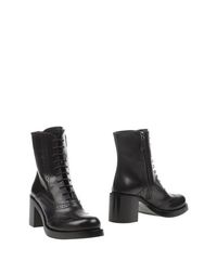 Полусапоги и высокие ботинки MIU MIU