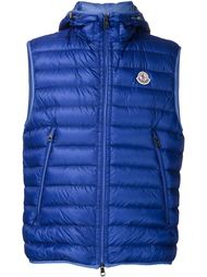 пуховый жилет с капюшоном Moncler