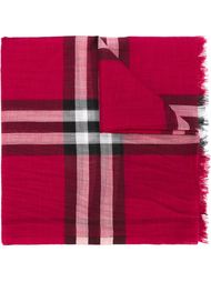шарф в клетку Burberry