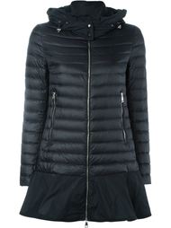 дутое пальто с баской  Moncler