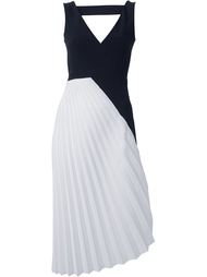 плиссированное платье асимметричного кроя Roland Mouret
