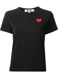 футболка с вышивкой сердца  Comme Des Garçons Play