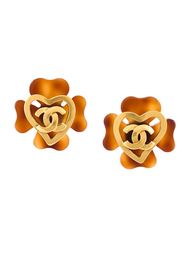 клипсы в форме клевера с сердцем Chanel Vintage