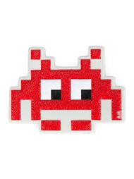 стикер 'Space Invaders'  Anya Hindmarch