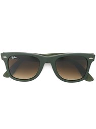 солнцезащитные очки 'Wayfarer'  Ray-Ban