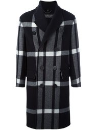 двубортное пальто в клетку Burberry Runway
